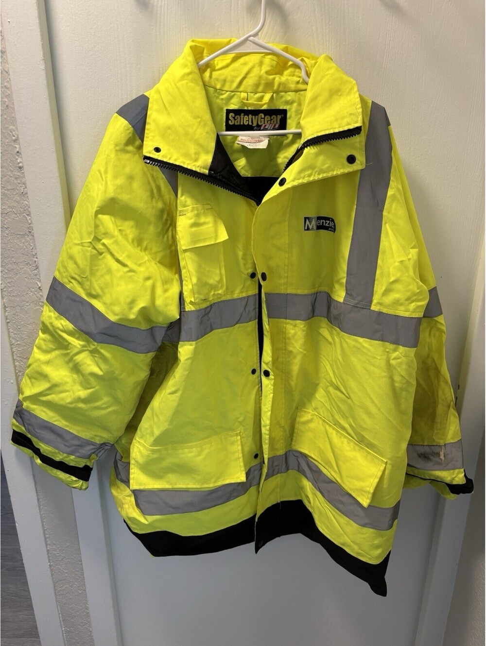 SafetyGear By PIP High Visibility Jacket Parka Size XL Hi-Vis Yellow Reflective